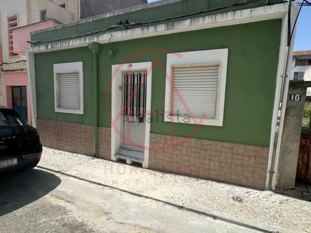 Moradia, Baixa da Banheira e Vale da Amoreira