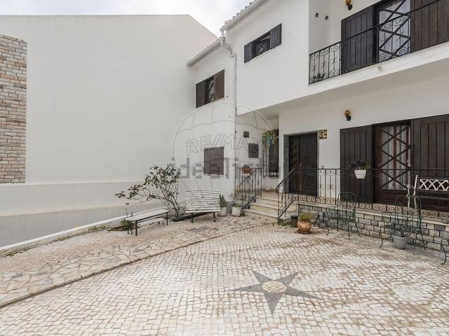 Moradia, Baixa da Banheira e Vale da Amoreira