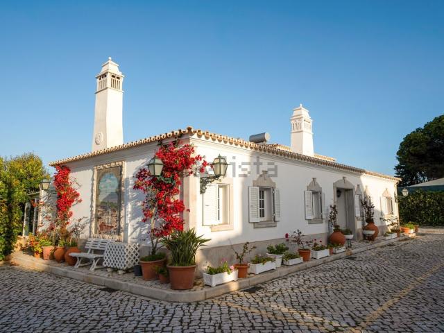 Moradia, Balaia, Albufeira e Olhos de Água