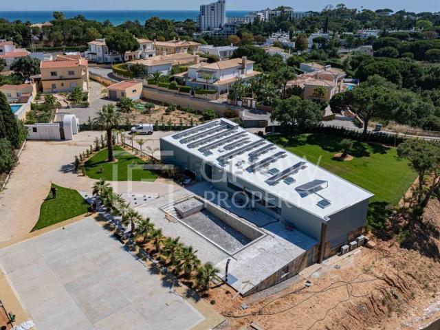 Moradia, Balaia, Albufeira e Olhos de Água