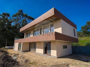 Casa à venda em Baltar