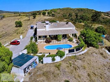 Moradia, Bensafrim
