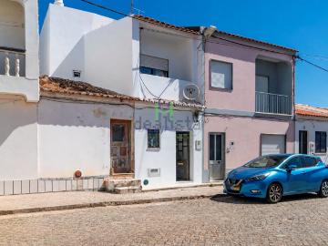 Moradia, Bensafrim