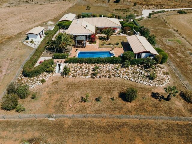 Moradia, Bensafrim