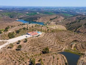 Moradia, Bensafrim