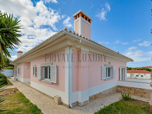 Moradia bi familiar, T5 Sesimbra, Meco 0m² Sesimbra Castelo