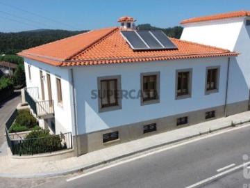 Casa / Villa T6 em Gondifelos, Cavalões e Outiz de 300 m²