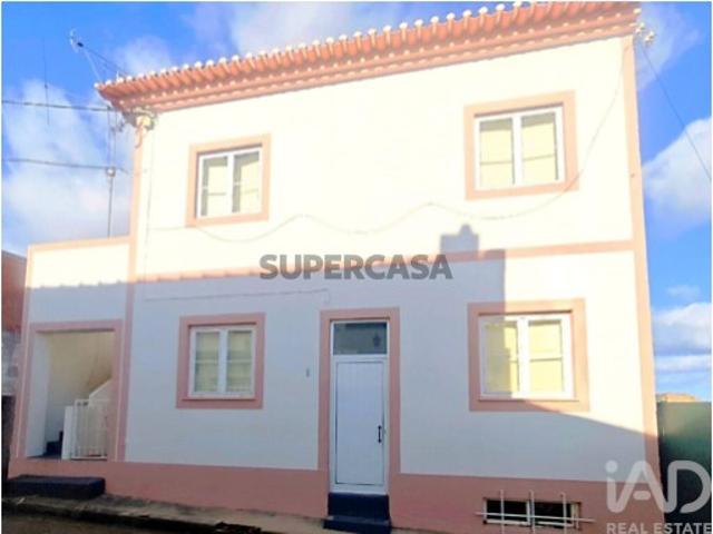 Moradia bi familiar T9 em Montargil de 180 m²
