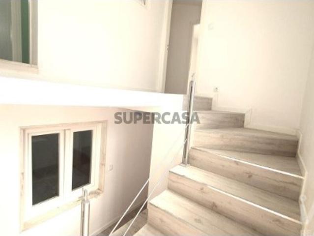 Moradia bi familiar T9 em Ajuda de 152 m²