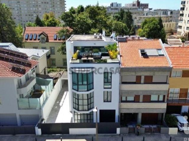 Casa / Villa T9 em Ramalde de 496 m²