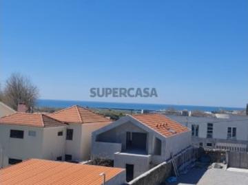 Moradia Bi Familiar | T2 + T4 Dúplex | Azurara, Vila do Conde