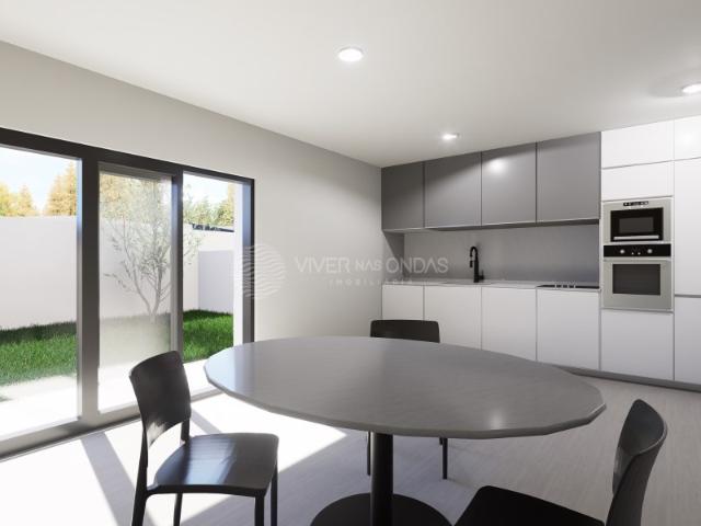Moradia Bifamiliar T3 de Arquitetura Contemporânea com Piscina Covilhã