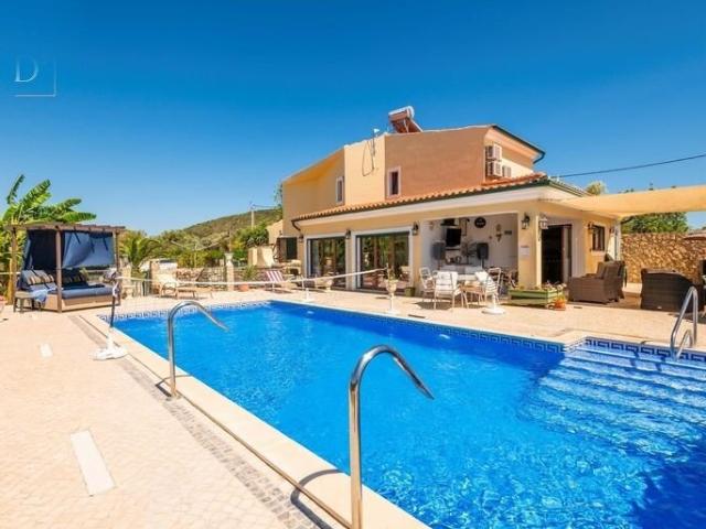 Moradia bonita com piscina perto de Paderne 123m² Paderne