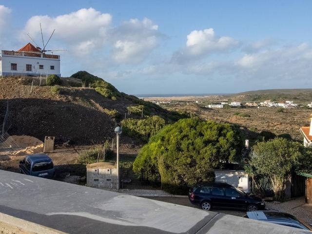 Moradia, Bordeira