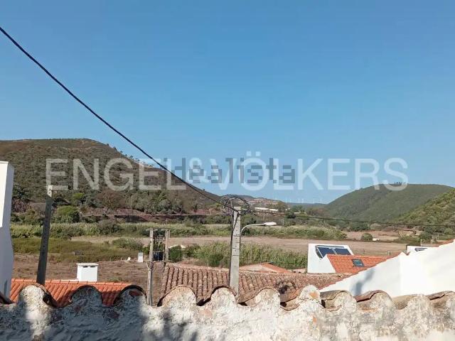 Moradia, Bordeira