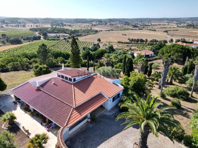 Moradia, Bordeira