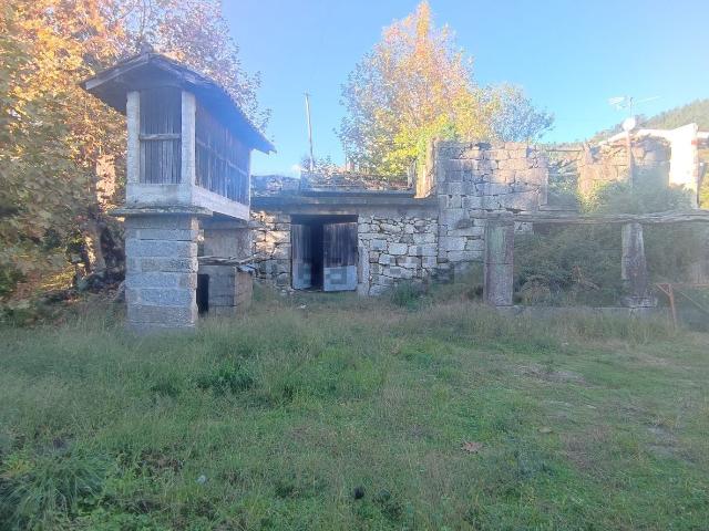 Moradia, Bouro Santa Maria