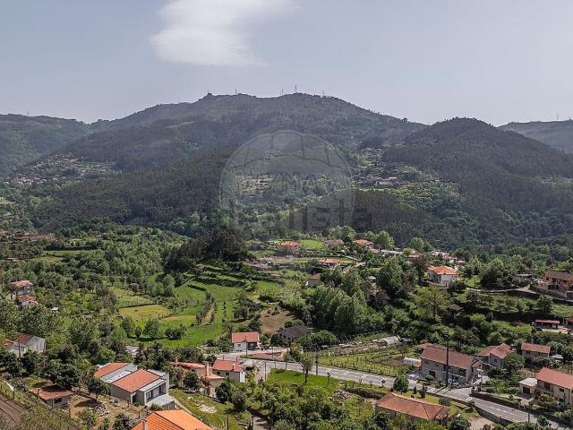Moradia, Bouro Santa Maria