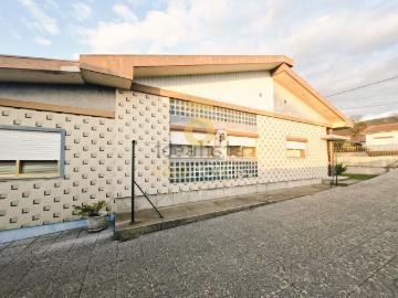 Moradia, Branca