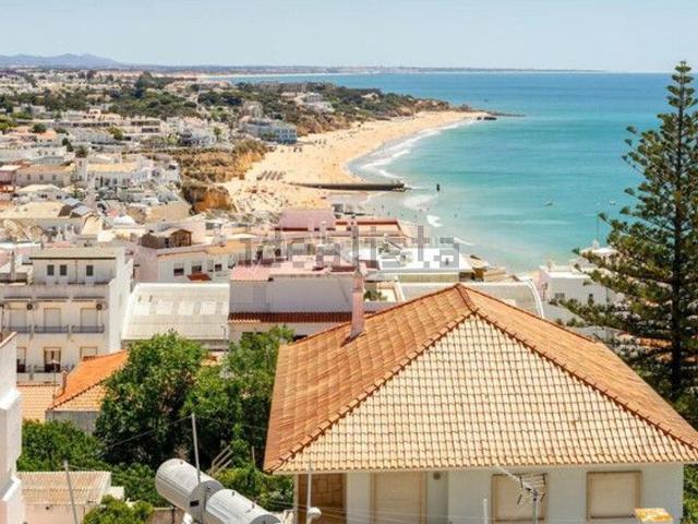 Moradia, Branqueira Brejos, Albufeira e Olhos de Água