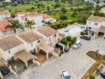 Moradia, Branqueira Brejos, Albufeira e Olhos de Água