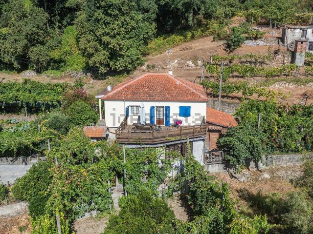 Moradia, Britelo Gémeos Ourilhe