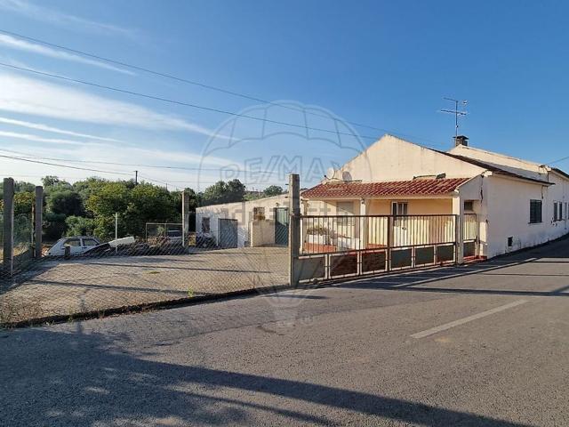 Moradia, Brogueira Parceiros de Igreja Alcorochel