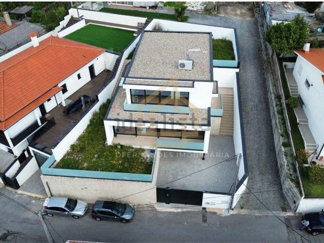 Moradia, Brufe