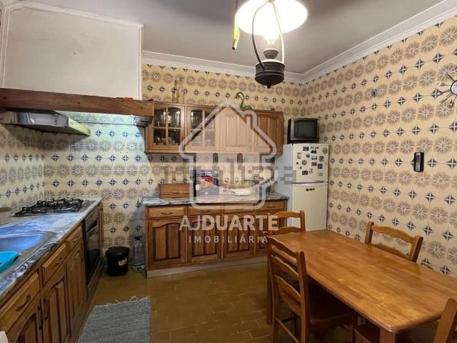 Moradia, Custóias