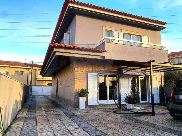 Moradia, Custóias