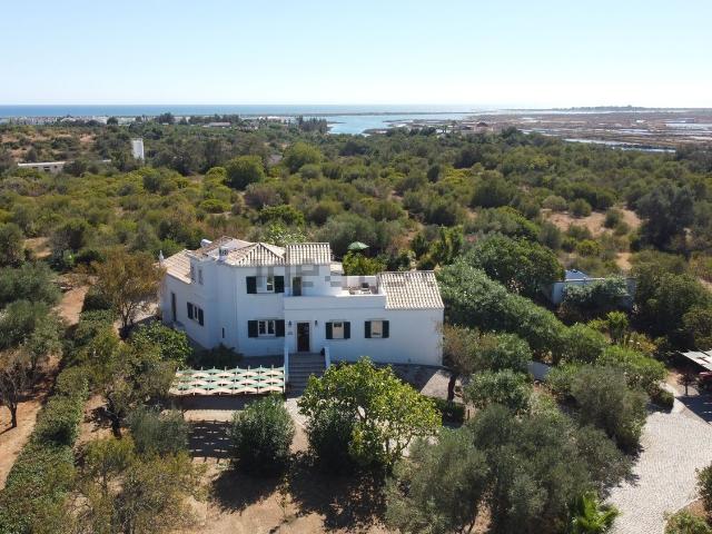 Moradia, Cabanas de Tavira