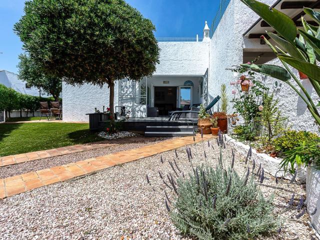 Moradia, Cabanas de Tavira