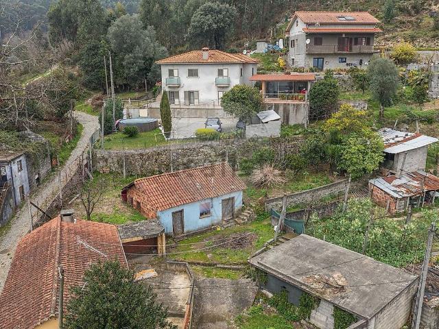 Moradia, Caires