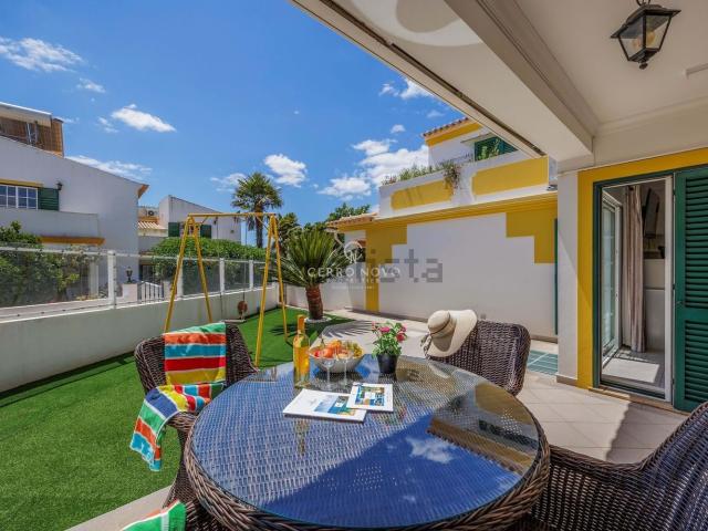 Moradia, Caliços, Albufeira e Olhos de Água
