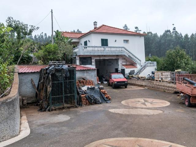 Moradia, Camacha