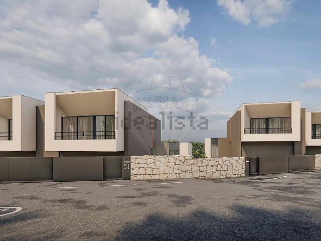 Moradia, Campo e Tamel São Pedro Fins