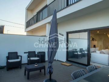 Casa à venda em Canelas, Vila Nova de Gaia - Garagem