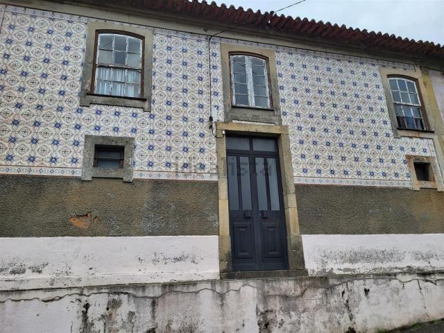 Moradia, Canelas e Fermelã
