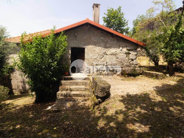 Moradia, Caniçada e Soengas