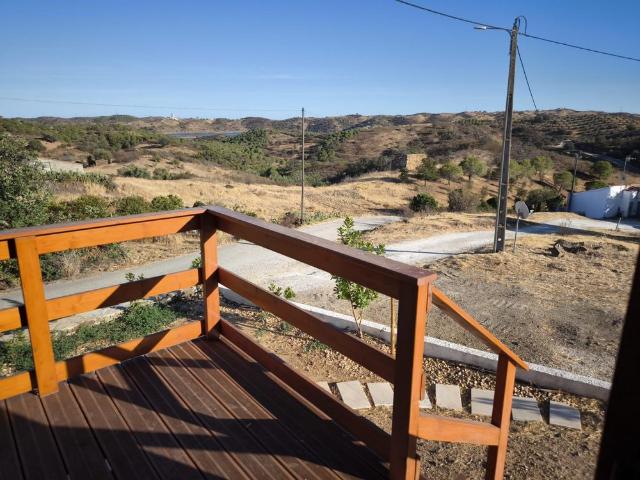 MORADIA CASA DE MADEIRA T1 COM PISCINA ARRENDAMENTO DE SETEMBRO A JUNHO ALCARIAS GRANDES CASTRO MARIM ALGARVE