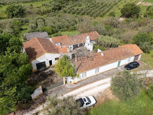 Moradia, Casével e Vaqueiros