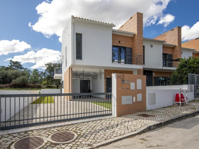 Moradia, Castelo Sesimbra