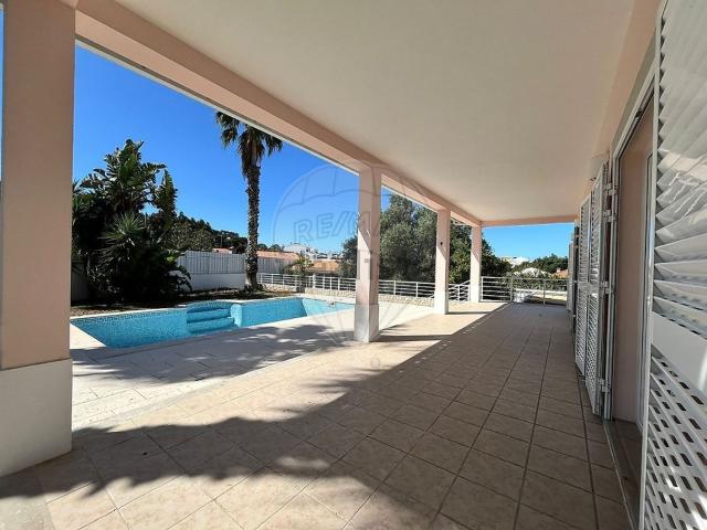 Moradia, Castelo Sesimbra