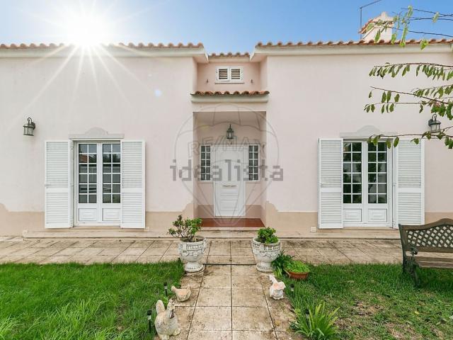 Moradia, Castelo Sesimbra