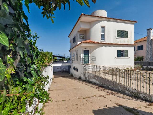 Moradia, Castelo Sesimbra