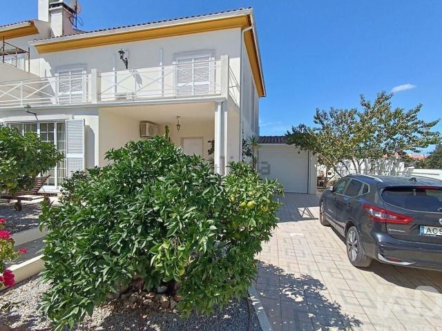 Moradia, Castelo Sesimbra