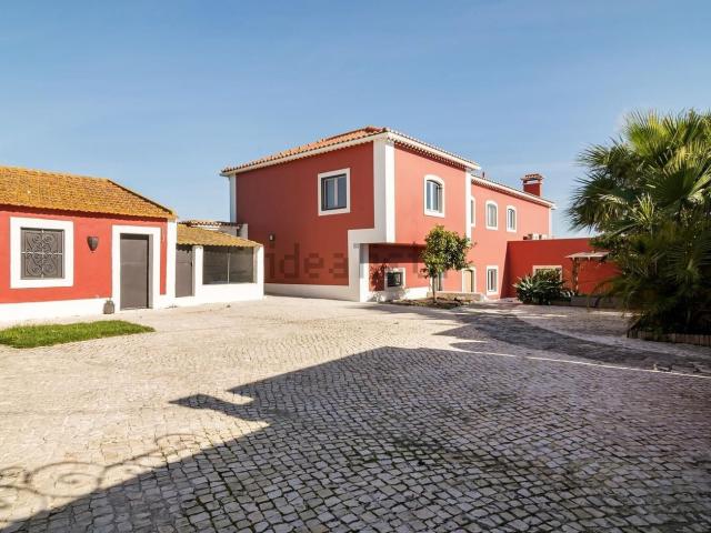 Moradia, Caparica e Trafaria