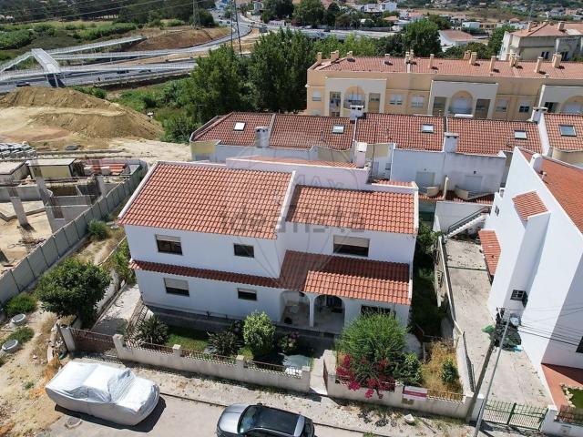 Moradia, Caparica e Trafaria