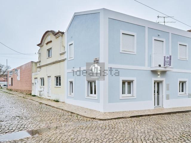 Moradia, Caparica e Trafaria