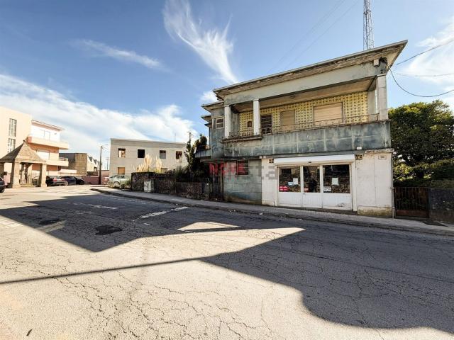 Moradia, Carregais São Miguel, São Cosme Valbom Jovim